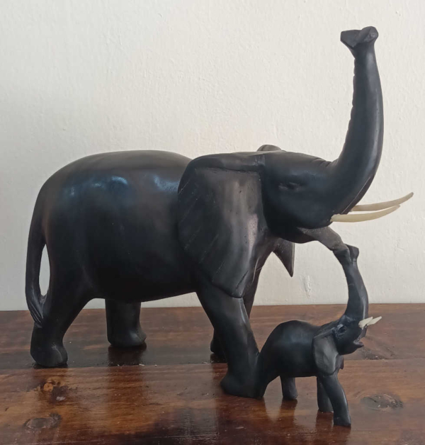 elephant-sculpture